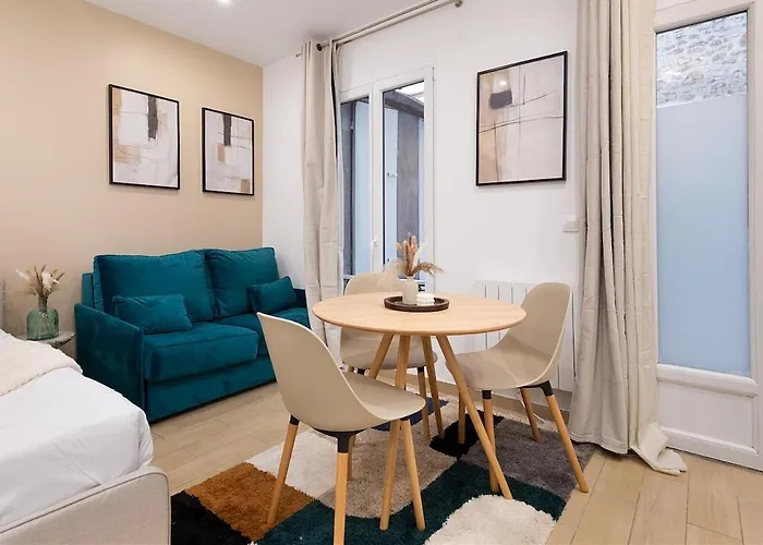 Lasuite Montbrun דירה *