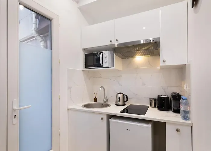 Apartment Lasuite Montbrun *