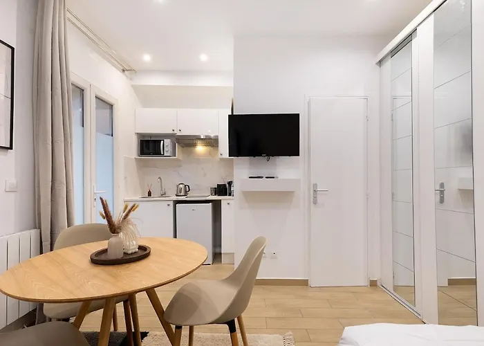 Lasuite Montbrun דירה פריז